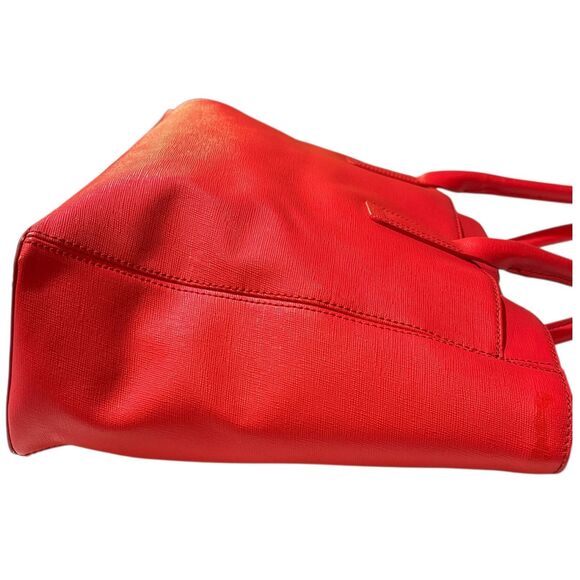 Vince Camuto Red Leather Tote Bag Structured shoulder handbag with gold hardware - Picture 4 of 7